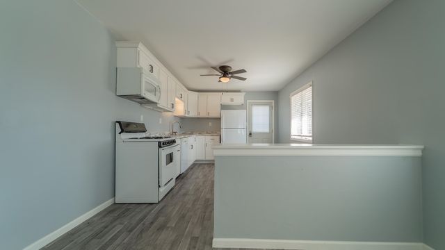 2517 River Drive, Highland, IN 46322