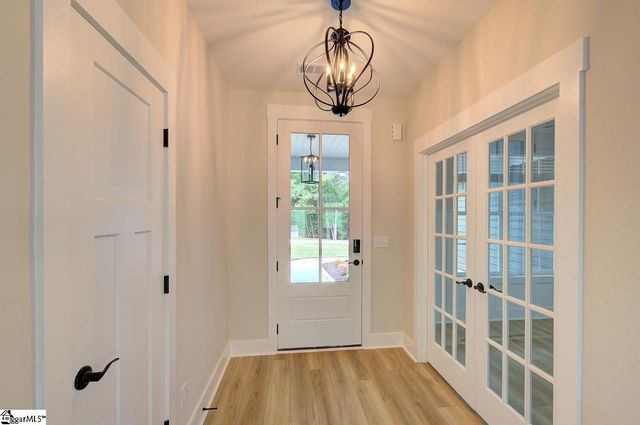 315 Lakefront Drive, Anderson, SC 29626