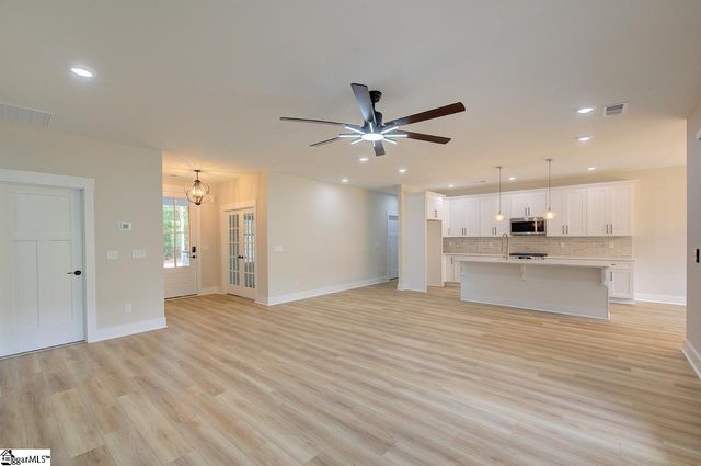 315 Lakefront Drive, Anderson, SC 29626