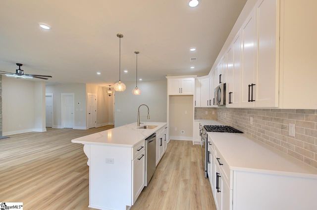 315 Lakefront Drive, Anderson, SC 29626