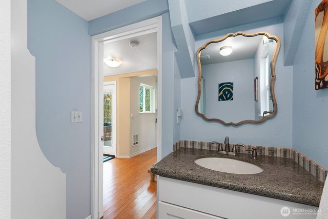 14274 Olympic Drive SW, Vashon, WA 98070