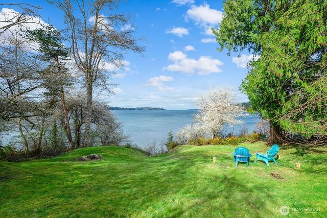 14274 Olympic Drive SW, Vashon, WA 98070