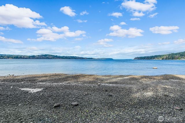 14274 Olympic Drive SW, Vashon, WA 98070