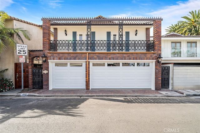 205 Via Lido Soud, Newport Beach, CA 92663