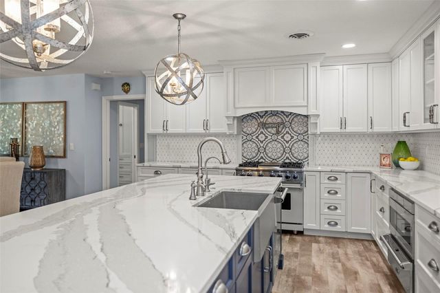 400 BROADWAY, Dunedin, FL 34698