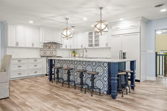 400 BROADWAY, Dunedin, FL 34698