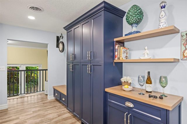 400 BROADWAY, Dunedin, FL 34698