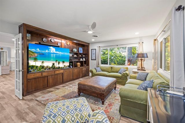 400 BROADWAY, Dunedin, FL 34698