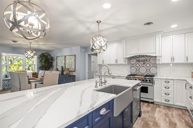 400 BROADWAY, Dunedin, FL 34698