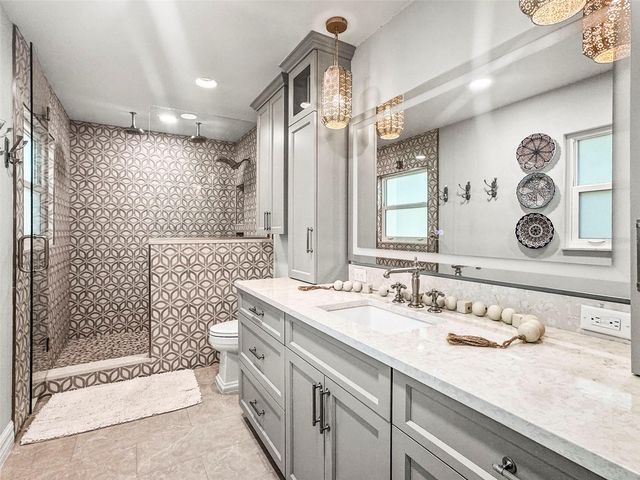 400 BROADWAY, Dunedin, FL 34698