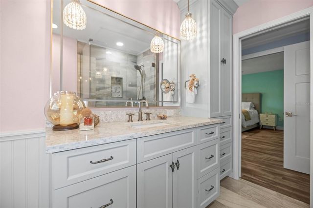 400 BROADWAY, Dunedin, FL 34698