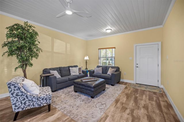 400 BROADWAY, Dunedin, FL 34698