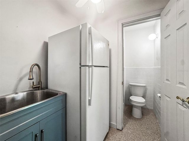 400 BROADWAY, Dunedin, FL 34698