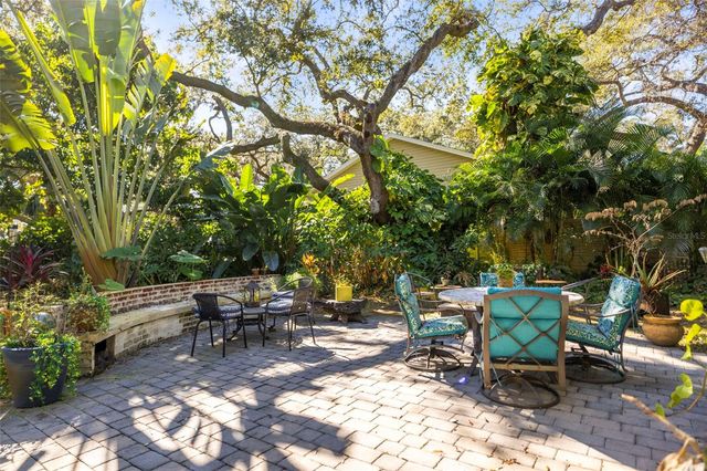 400 BROADWAY, Dunedin, FL 34698