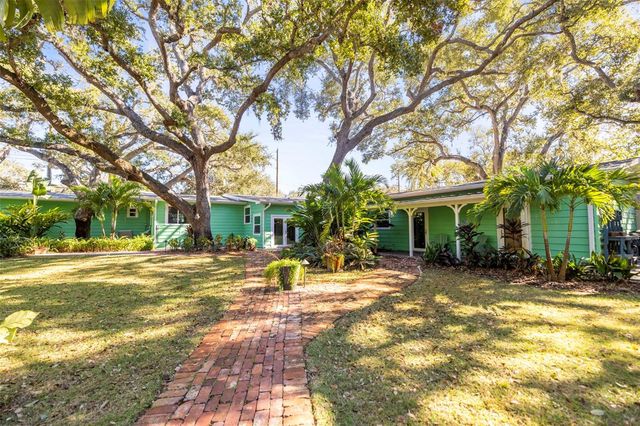400 BROADWAY, Dunedin, FL 34698