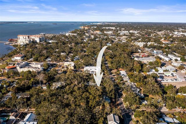 400 BROADWAY, Dunedin, FL 34698