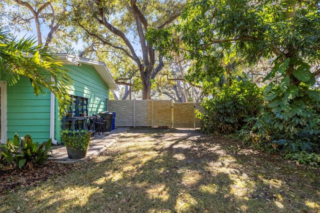 400 BROADWAY, Dunedin, FL 34698