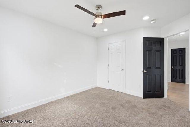 11504 Nancy Stone Ct, Louisville, KY 40229