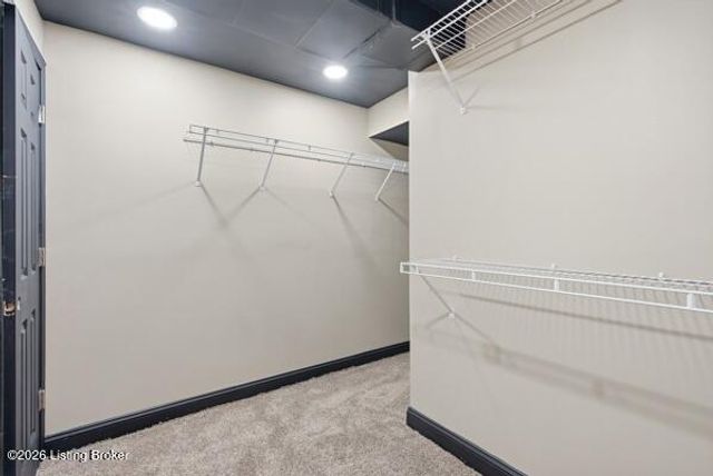 11504 Nancy Stone Ct, Louisville, KY 40229