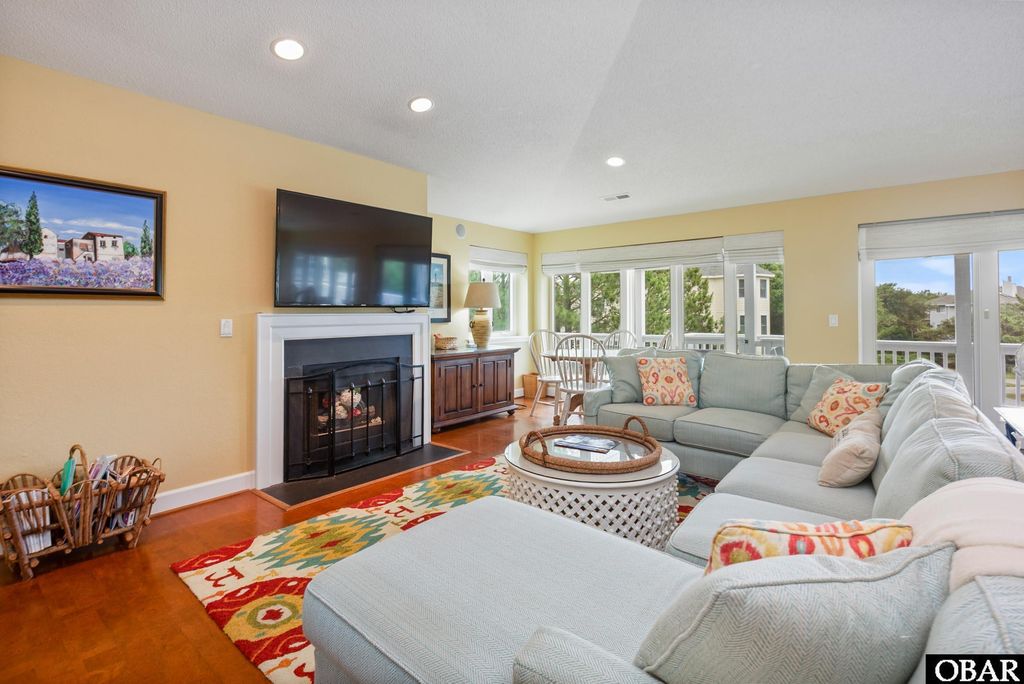 Image 5 of property listing at 1129 Morris Drive Lot 735, Corolla, NC 27927