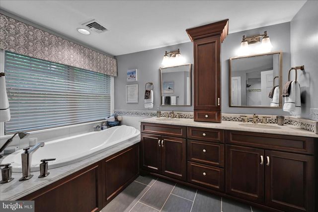 451 CASSATT RD, Berwyn, PA 19312
