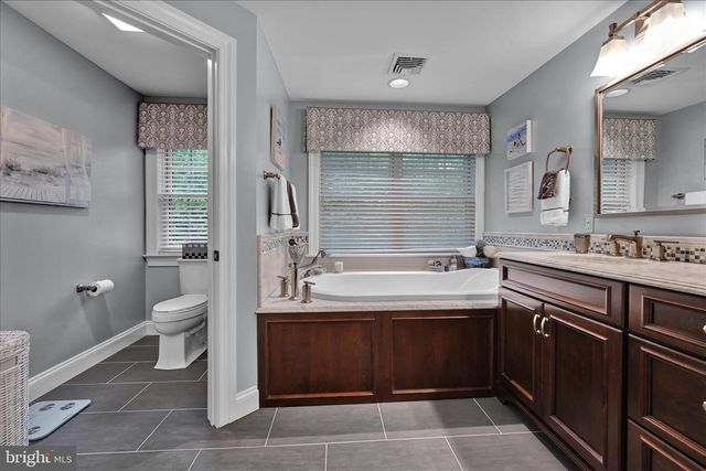 451 CASSATT RD, Berwyn, PA 19312