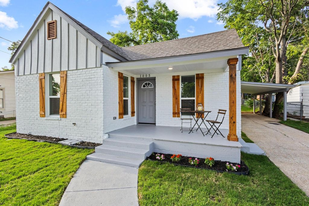 1005 W Bullock Street, Denison, TX 75020