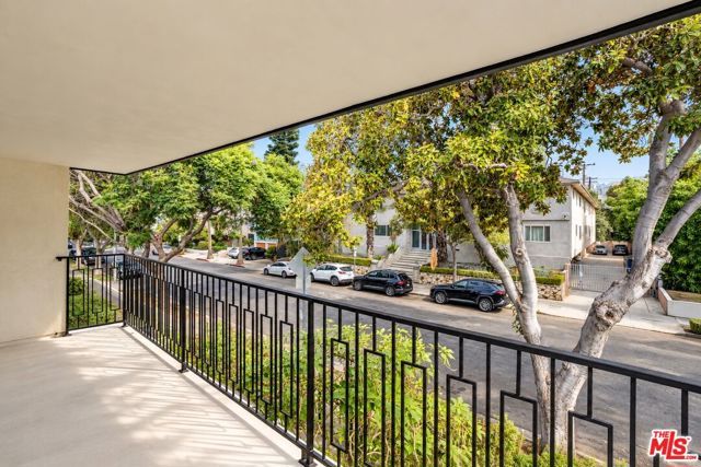 7968 Norton Avenue 1, West Hollywood, CA 90046