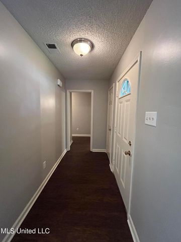 1939 Ingleside Cove, Horn Lake, MS 38637