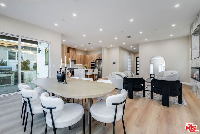 421 N Catalina Street, Burbank, CA 91505