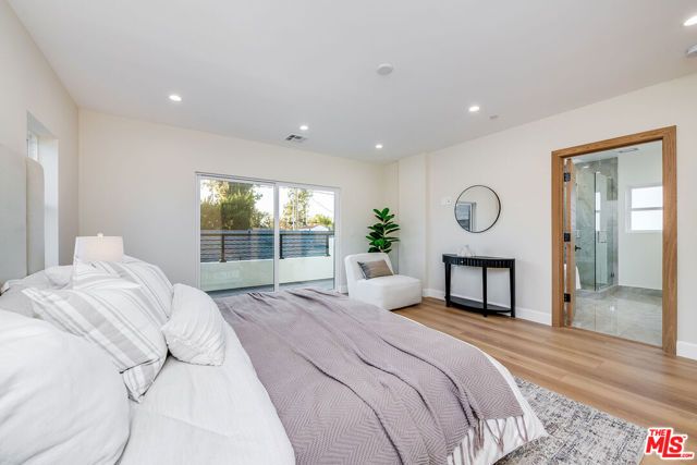 421 N Catalina Street, Burbank, CA 91505