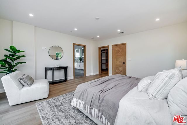 421 N Catalina Street, Burbank, CA 91505