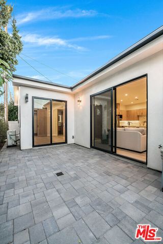 421 N Catalina Street, Burbank, CA 91505