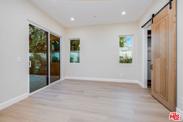 421 N Catalina Street, Burbank, CA 91505