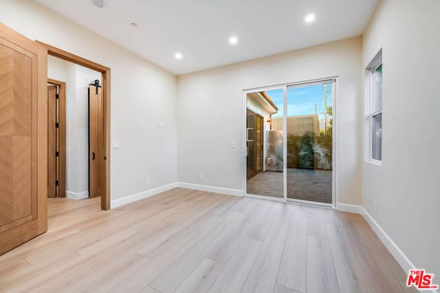 421 N Catalina Street, Burbank, CA 91505