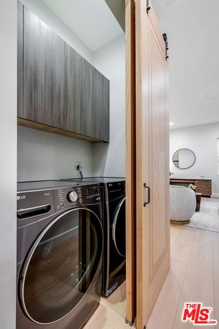 421 N Catalina Street, Burbank, CA 91505