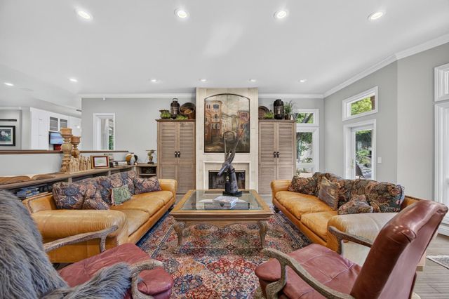 7762 Winding Way, Fair Oaks, CA 95628