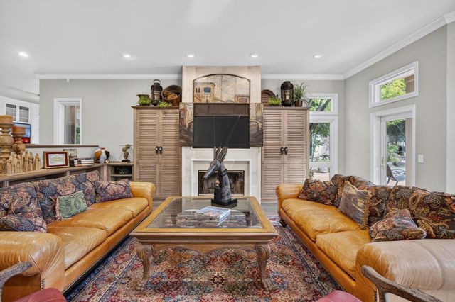 7762 Winding Way, Fair Oaks, CA 95628