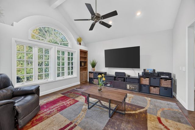 7762 Winding Way, Fair Oaks, CA 95628