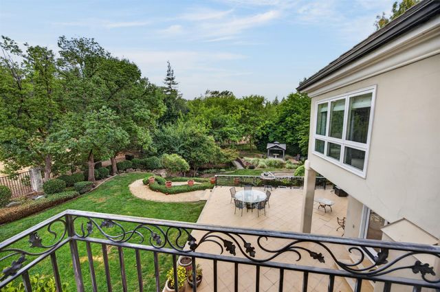 7762 Winding Way, Fair Oaks, CA 95628