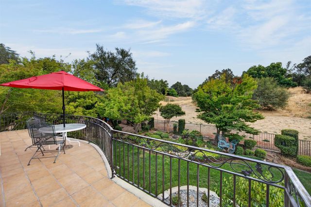 7762 Winding Way, Fair Oaks, CA 95628
