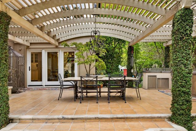 7762 Winding Way, Fair Oaks, CA 95628