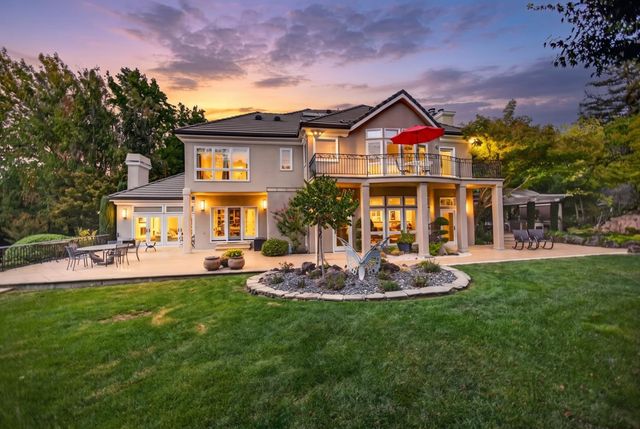 7762 Winding Way, Fair Oaks, CA 95628