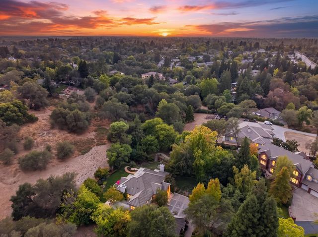 7762 Winding Way, Fair Oaks, CA 95628