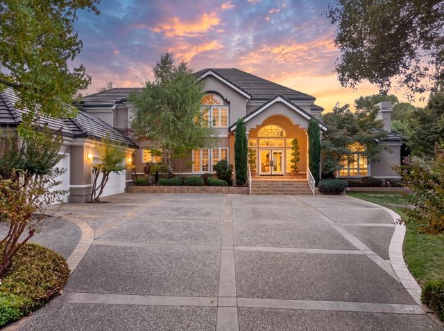 7762 Winding Way, Fair Oaks, CA 95628