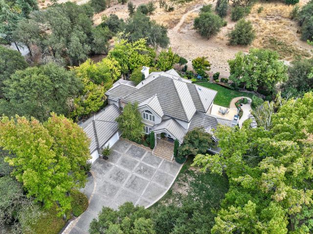 7762 Winding Way, Fair Oaks, CA 95628