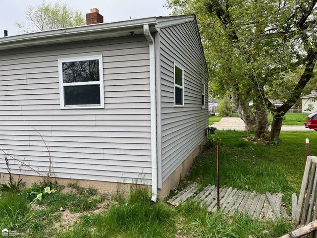 639 Monroe Street, Flint, MI 48503