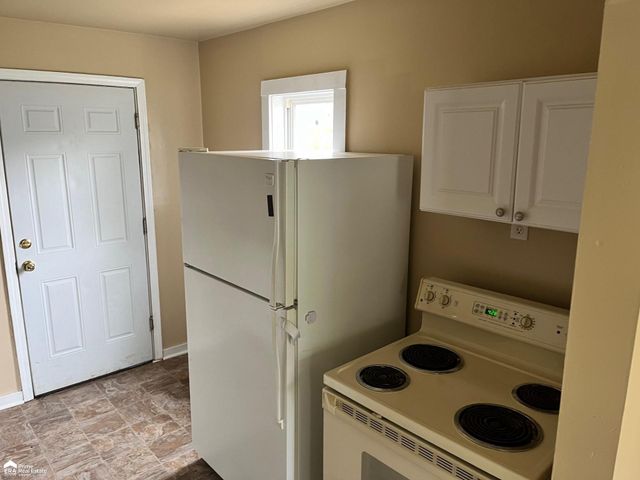 639 Monroe Street, Flint, MI 48503