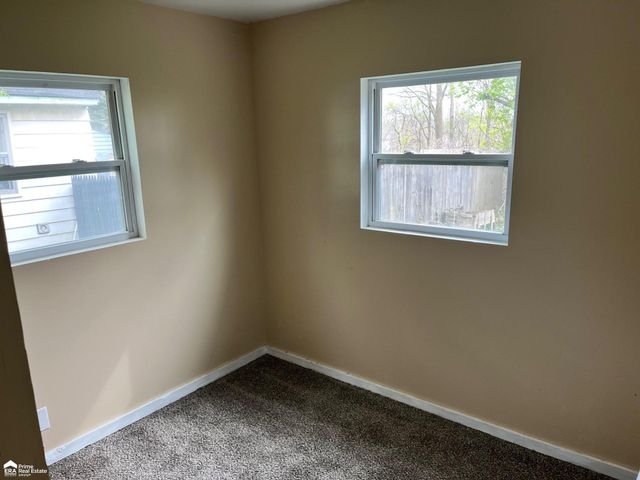 639 Monroe Street, Flint, MI 48503