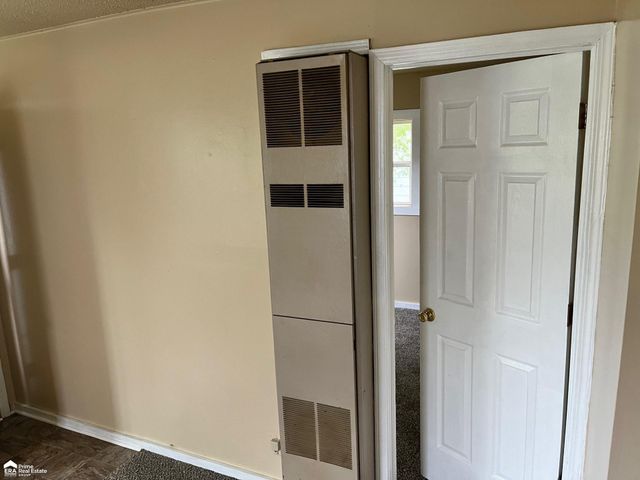 639 Monroe Street, Flint, MI 48503